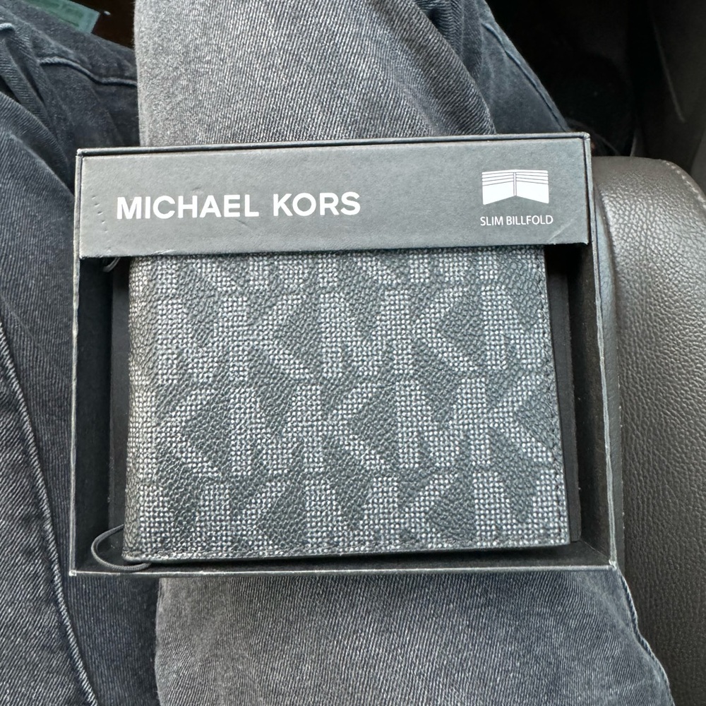 Michael Kors men’s wallet